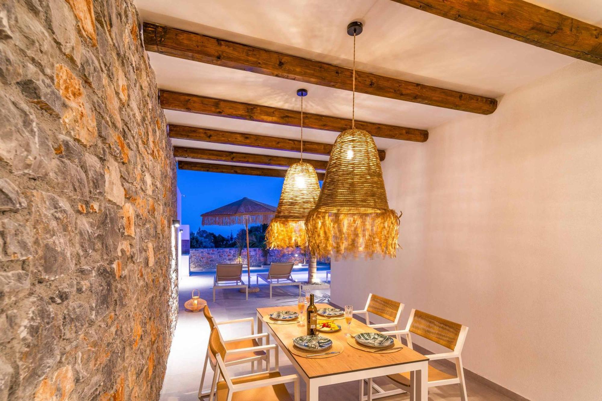Iviskus Villa *